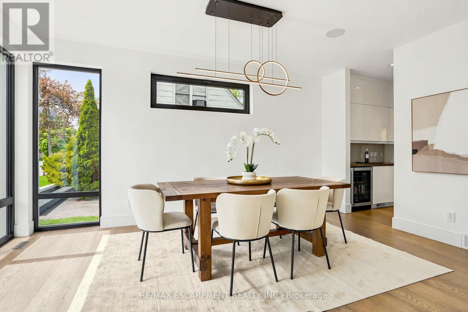 1435 Applewood Road, Mississauga, ON - Indoor Photo Showing Dining Room