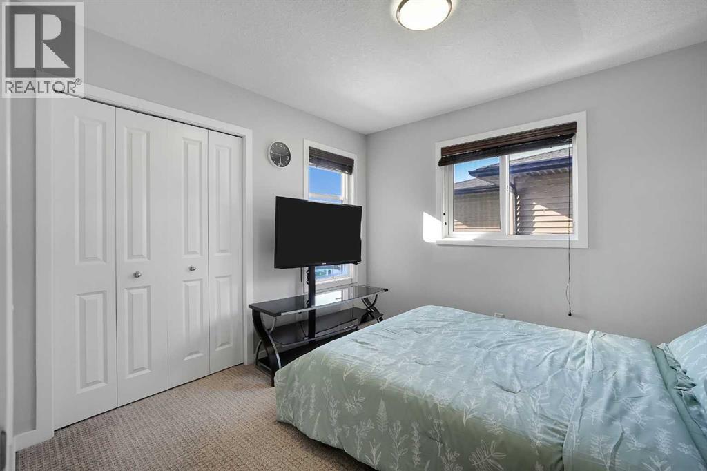 216 Carringvue Manor Nw, Calgary, AB