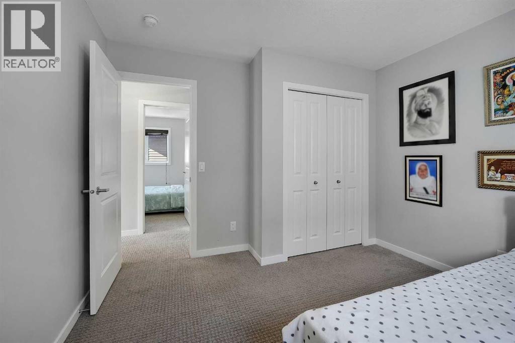 216 Carringvue Manor Nw, Calgary, AB