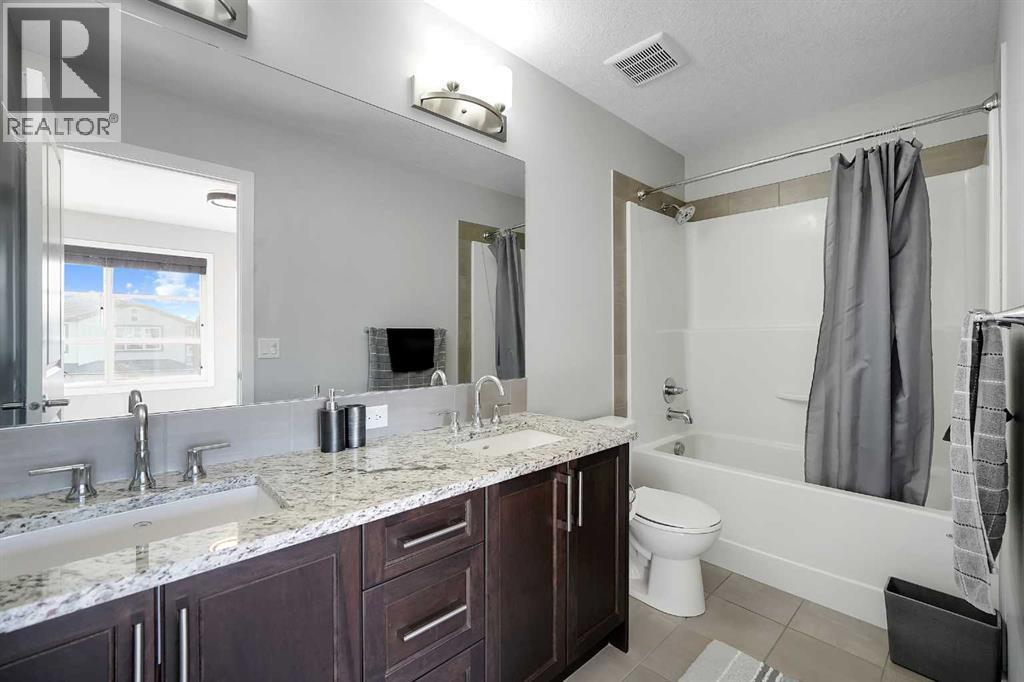 216 Carringvue Manor Nw, Calgary, AB