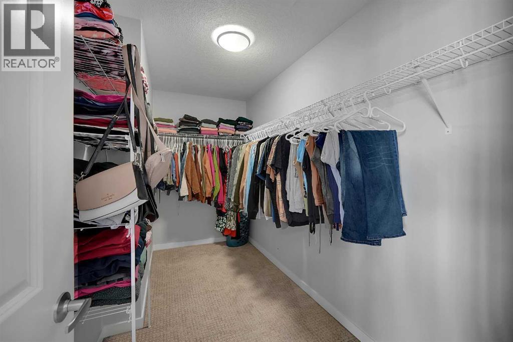 216 Carringvue Manor Nw, Calgary, AB