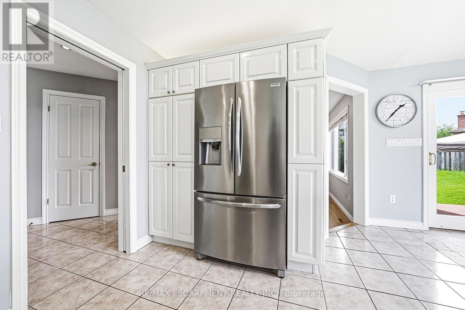 301 Parkwood Crescent, Hamilton, ON - Indoor