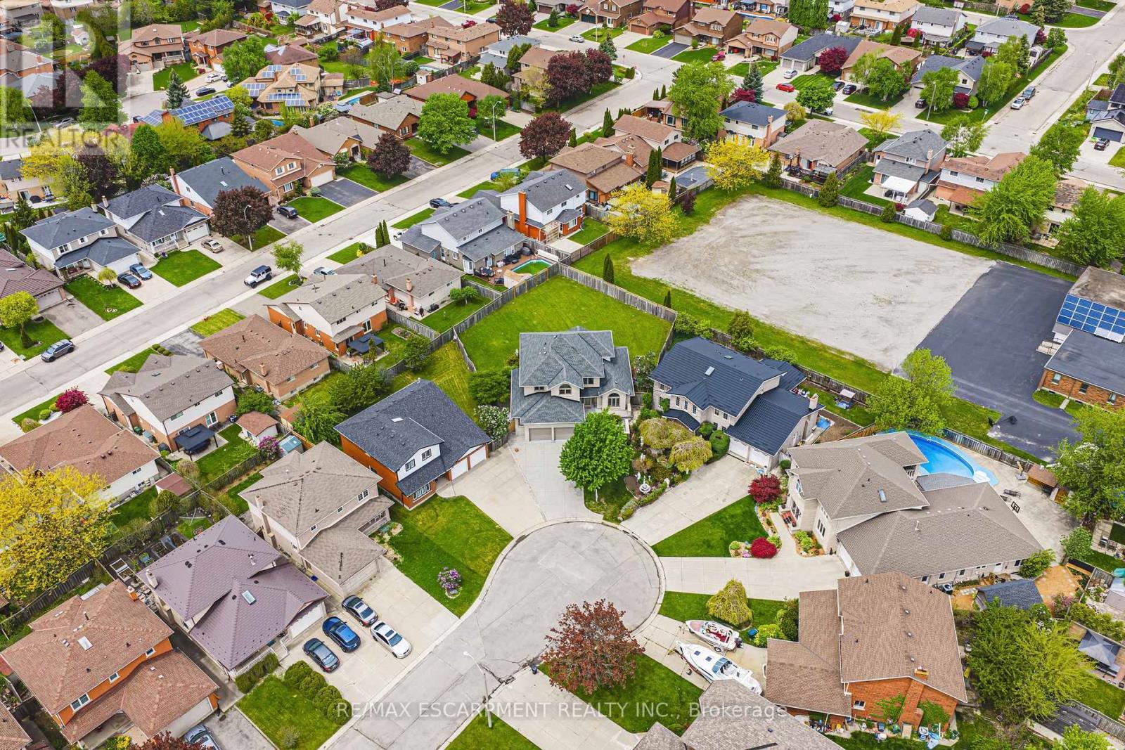 301 Parkwood Crescent, Hamilton, ON - Outdoor With View