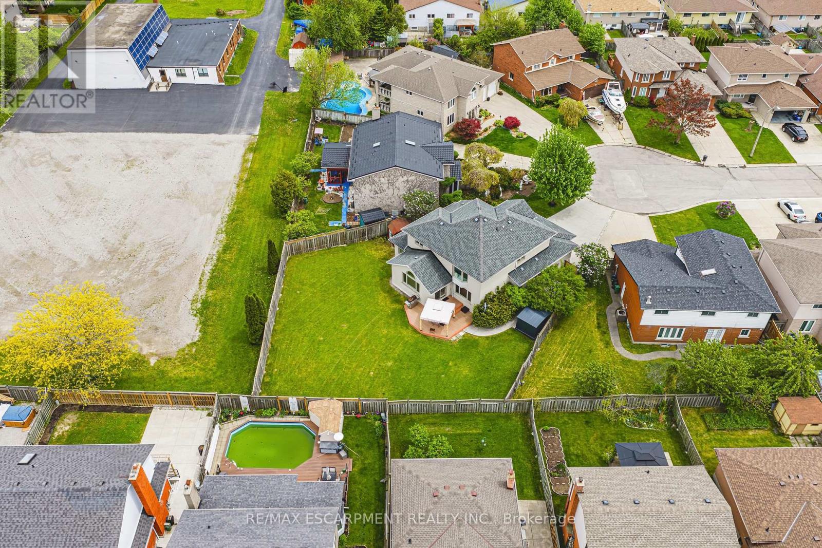 301 Parkwood Crescent, Hamilton, ON - Outdoor With View