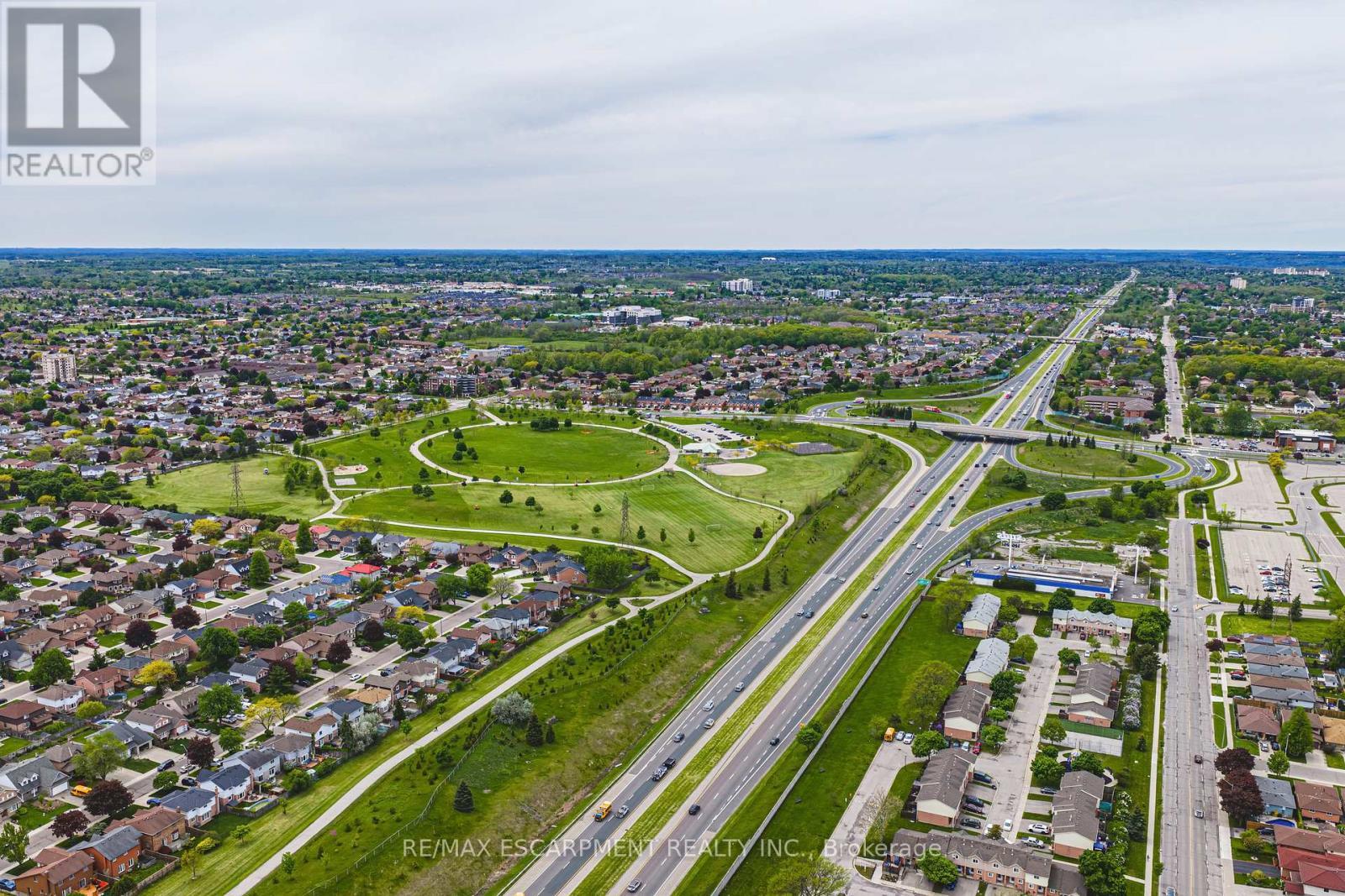 301 Parkwood Crescent, Hamilton, ON - Outdoor With View