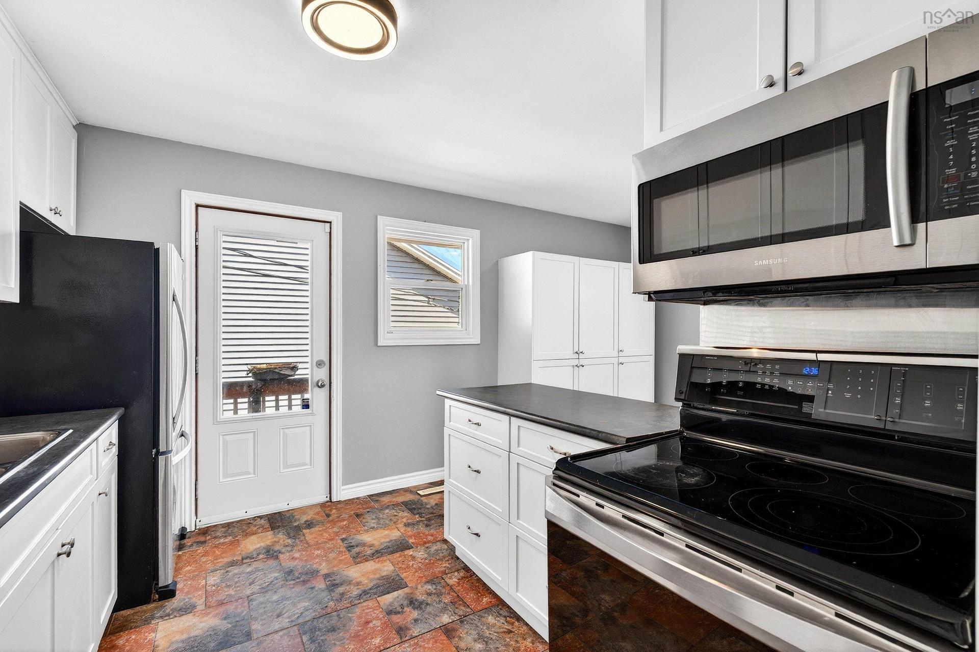 9 Kidston Road, Halifax, NS