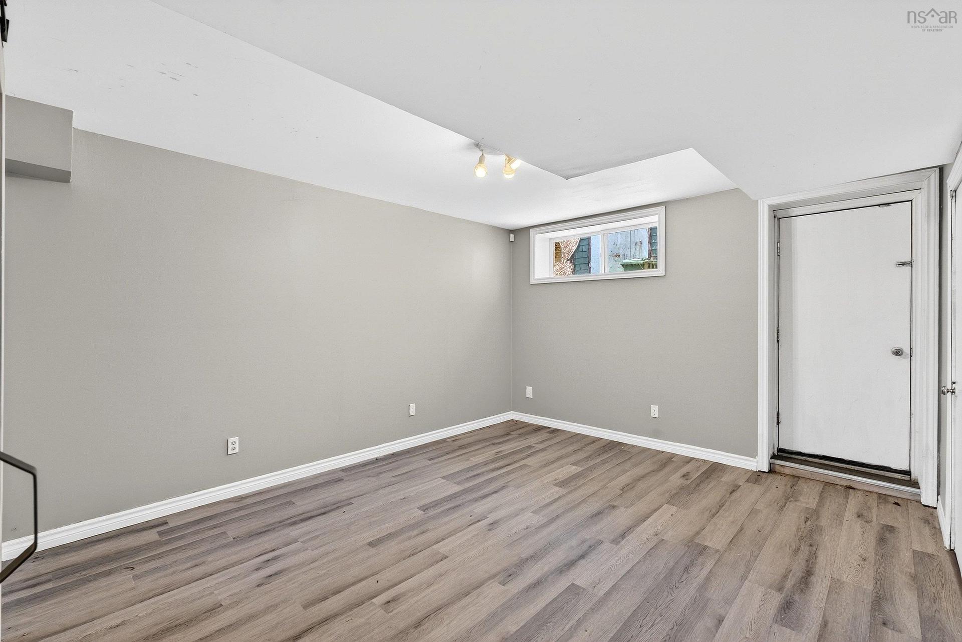 9 Kidston Road, Halifax, NS