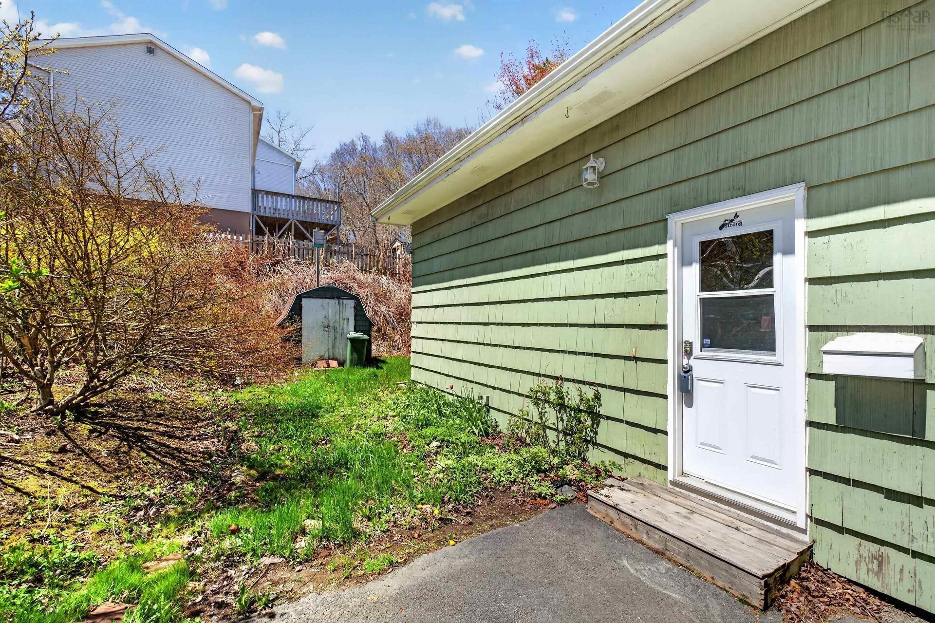 9 Kidston Road, Halifax, NS