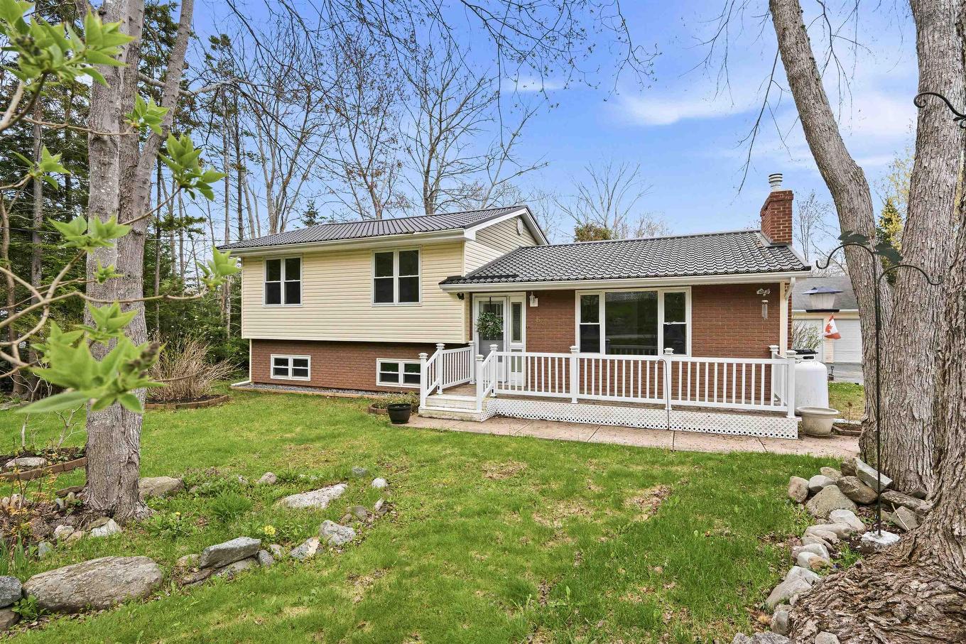 81 Armanda Crescent, Fall River, NS
