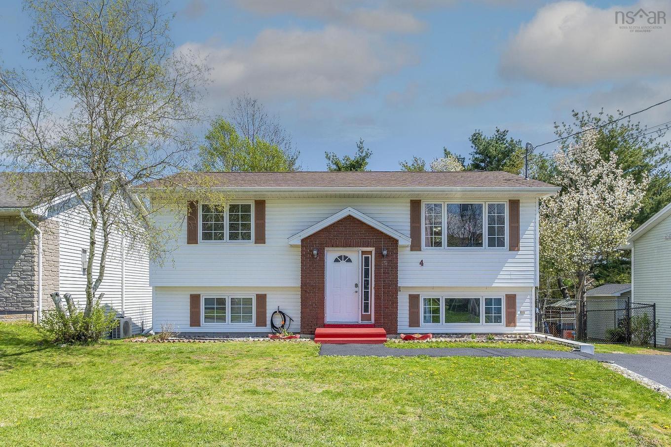 4 Fury Drive, Dartmouth, NS