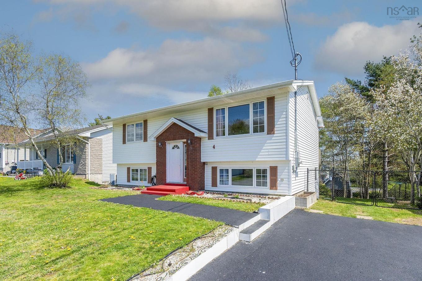 4 Fury Drive, Dartmouth, NS