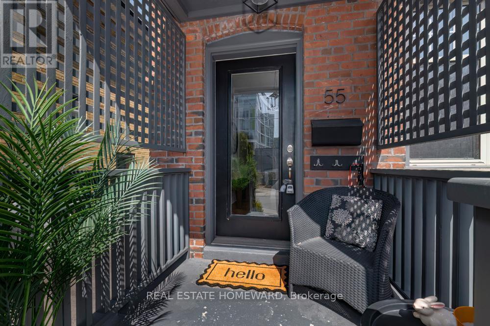 55 Devon Road, Toronto, ON - Outdoor