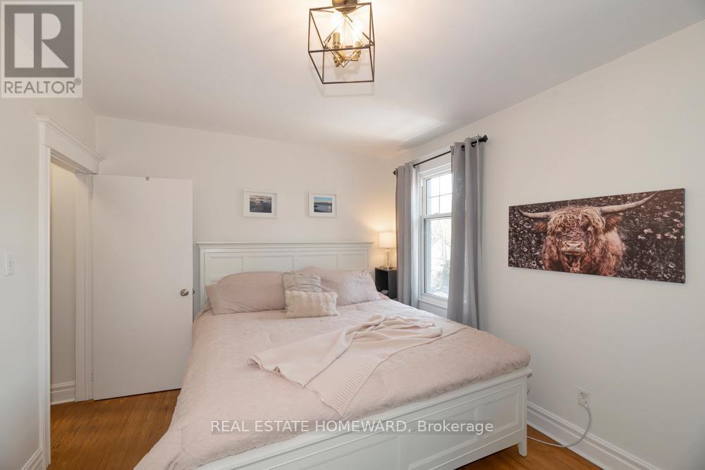 55 Devon Road, Toronto, ON - Indoor Photo Showing Bedroom