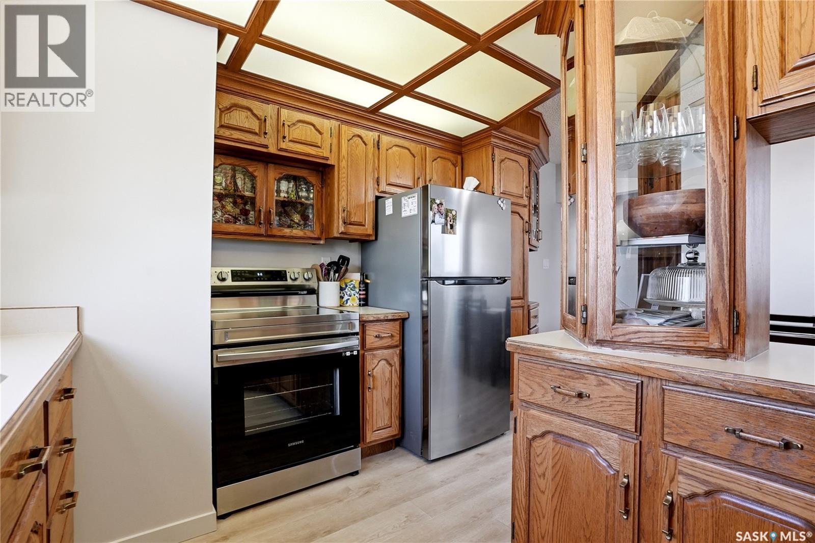 1306 6Th Avenue N, Saskatoon, SK - Indoor Photo Showing Kitchen