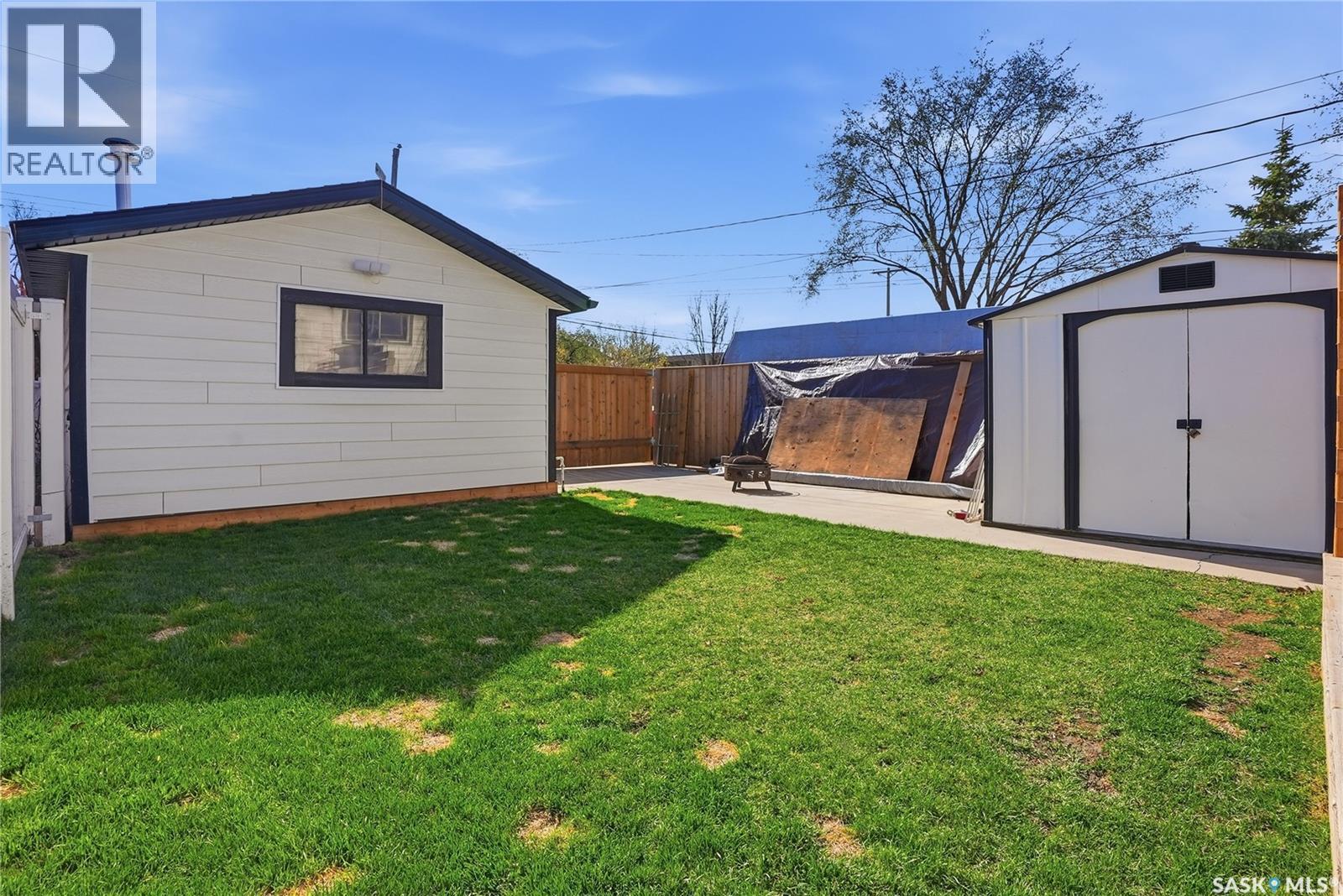 1306 6Th Avenue N, Saskatoon, SK - Outdoor