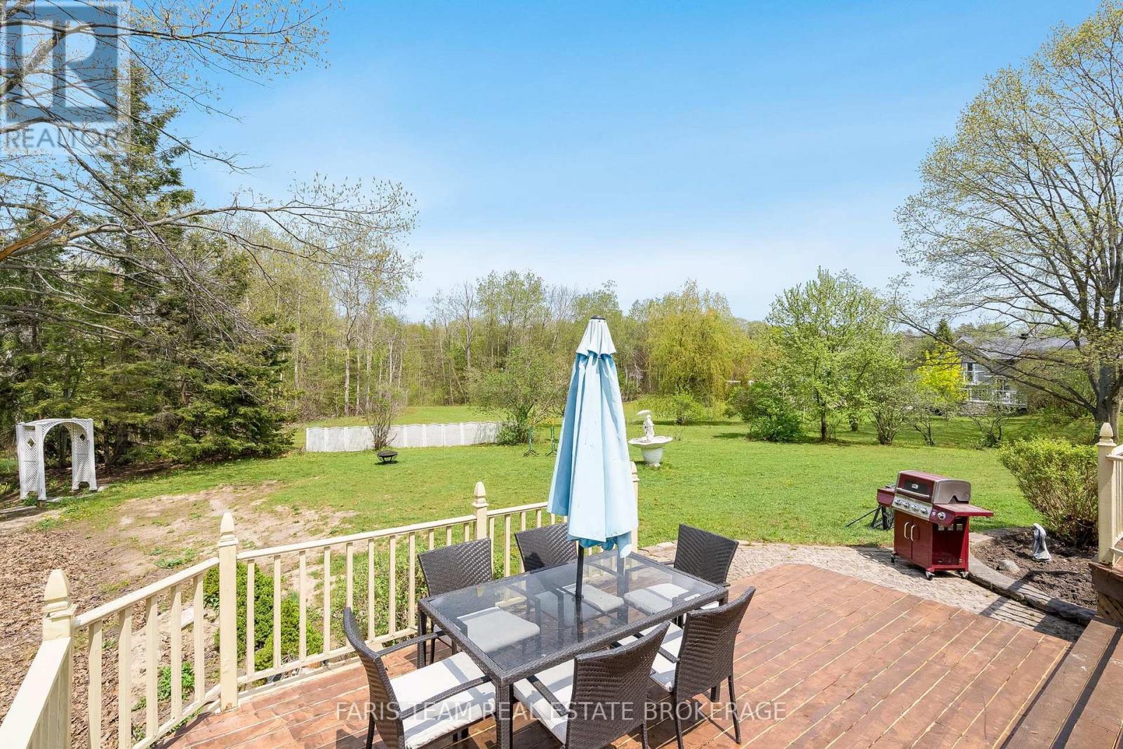 4 Mills Circle, Springwater, ON - Outdoor With Deck Patio Veranda