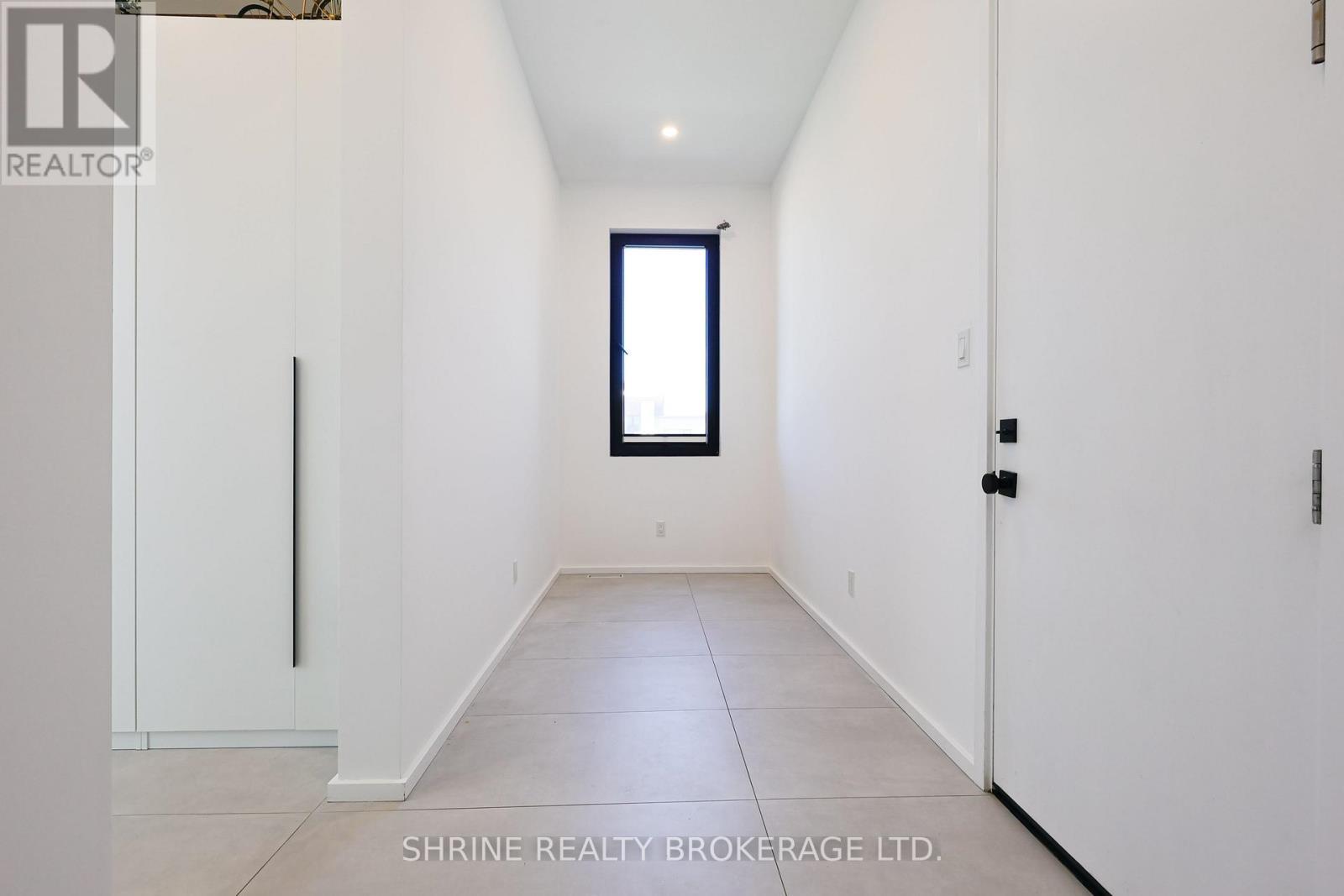 228 Edgewater Boulevard, Middlesex Centre, ON - Photo Showing Other Room