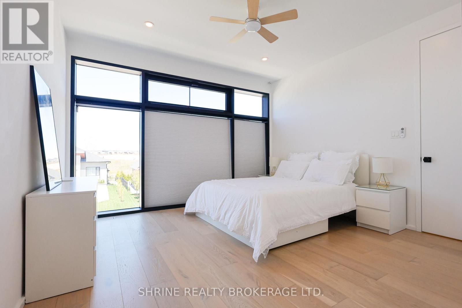 228 Edgewater Boulevard, Middlesex Centre, ON - Indoor Photo Showing Bedroom