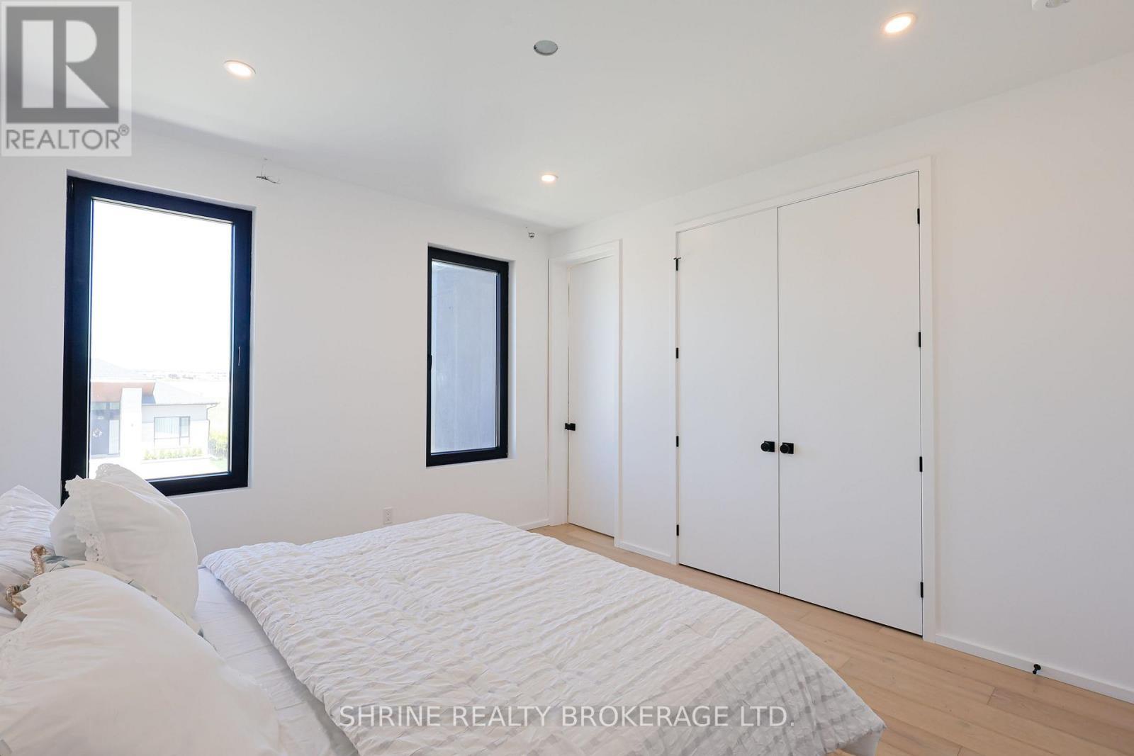228 Edgewater Boulevard, Middlesex Centre, ON - Indoor Photo Showing Bedroom
