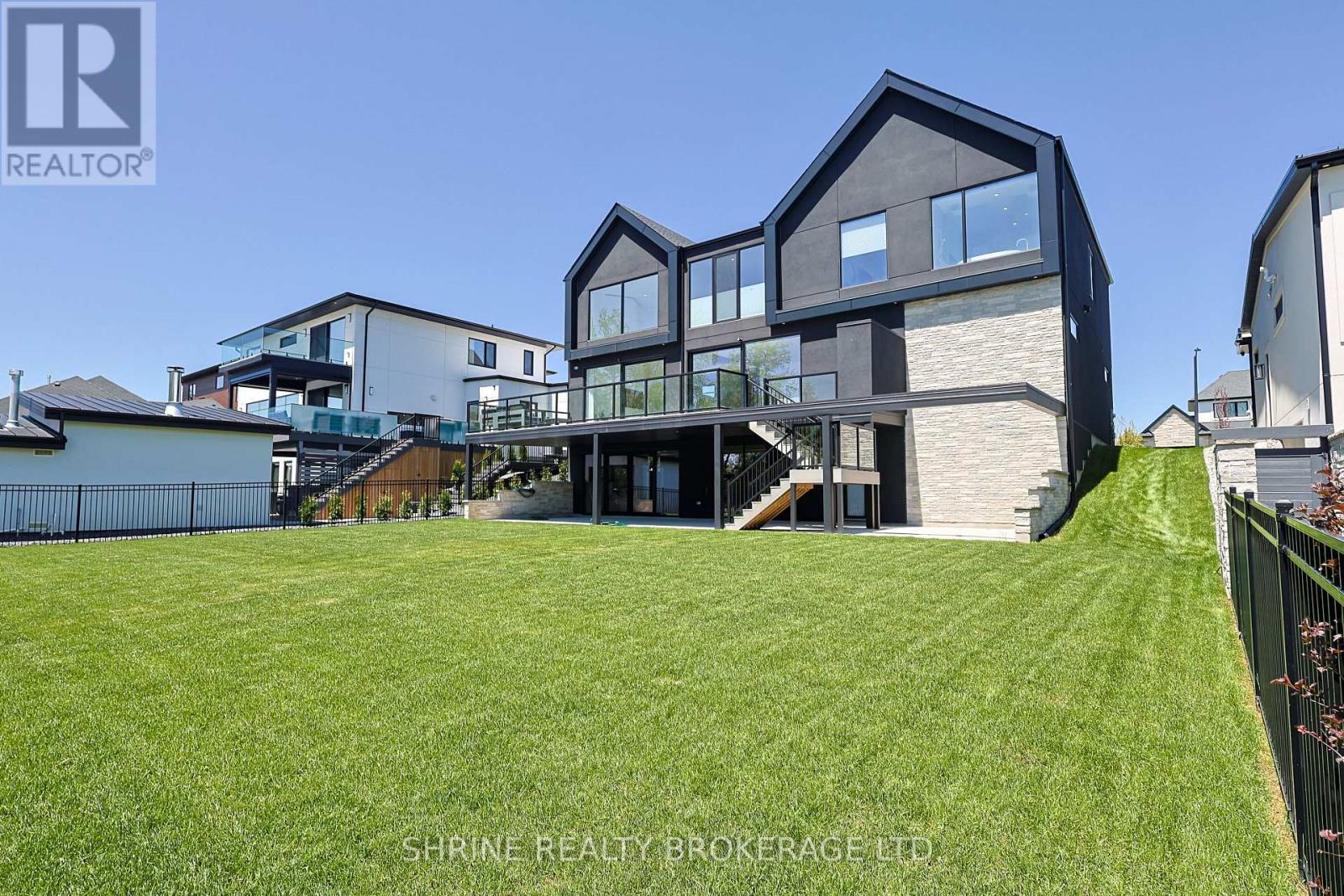228 Edgewater Boulevard, Middlesex Centre, ON - Outdoor With Deck Patio Veranda