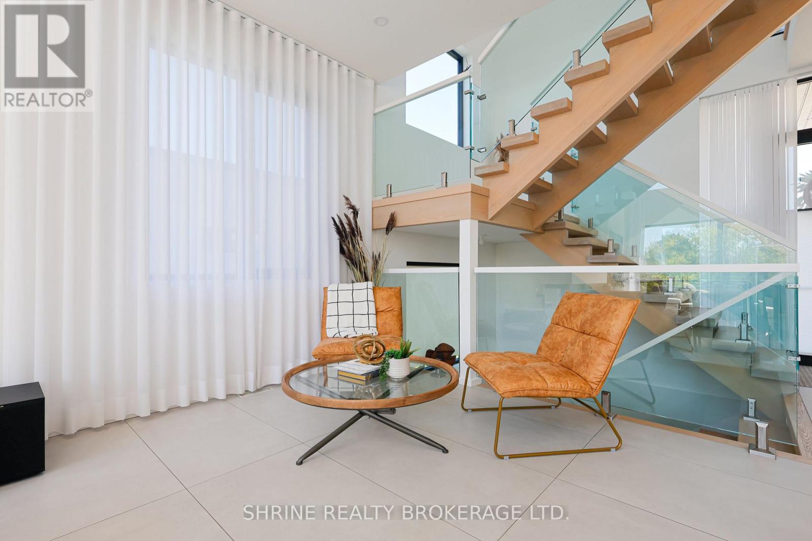 228 Edgewater Boulevard, Middlesex Centre, ON - Photo Showing Other Room