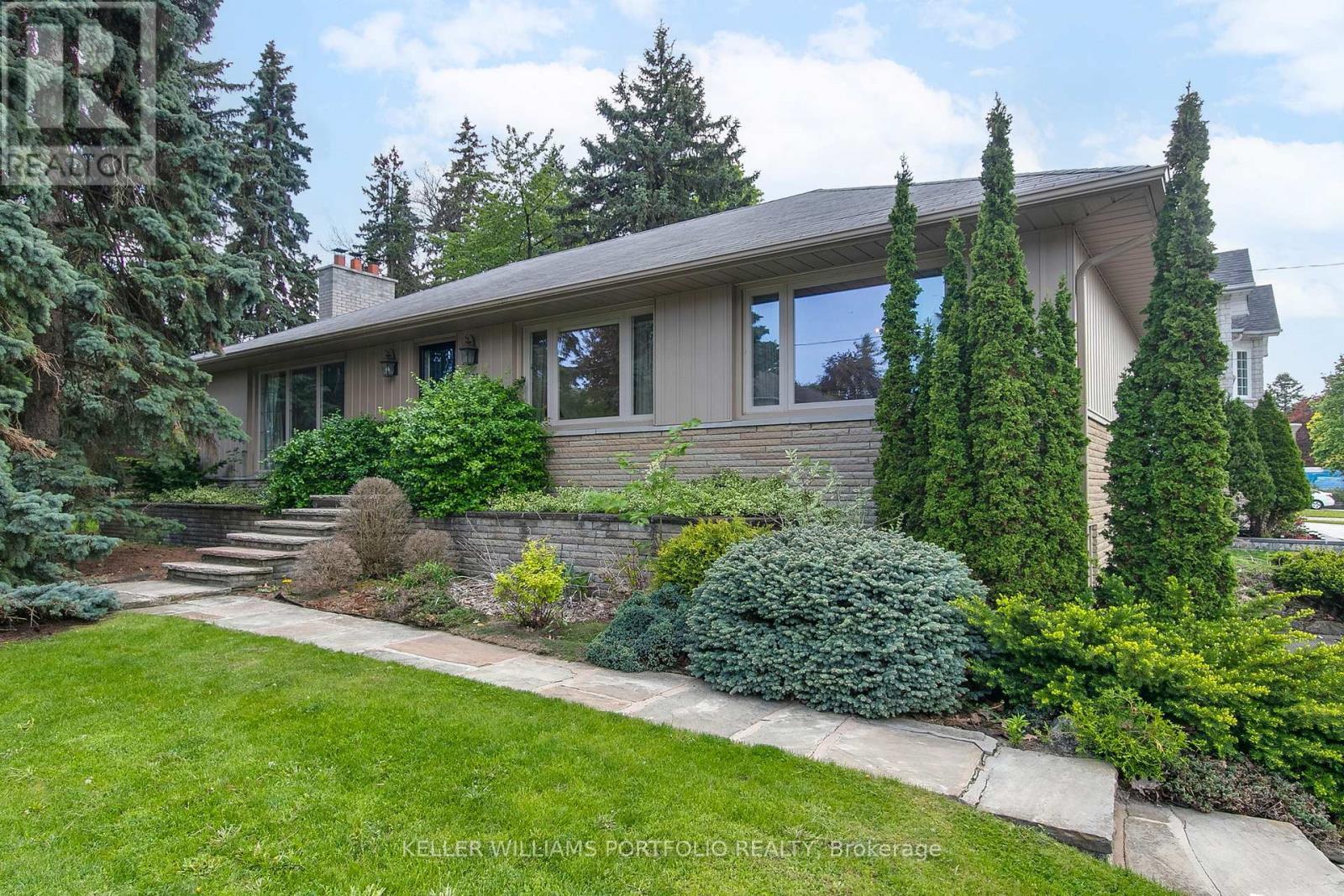 29 Winlock Park, Toronto, ON - Outdoor
