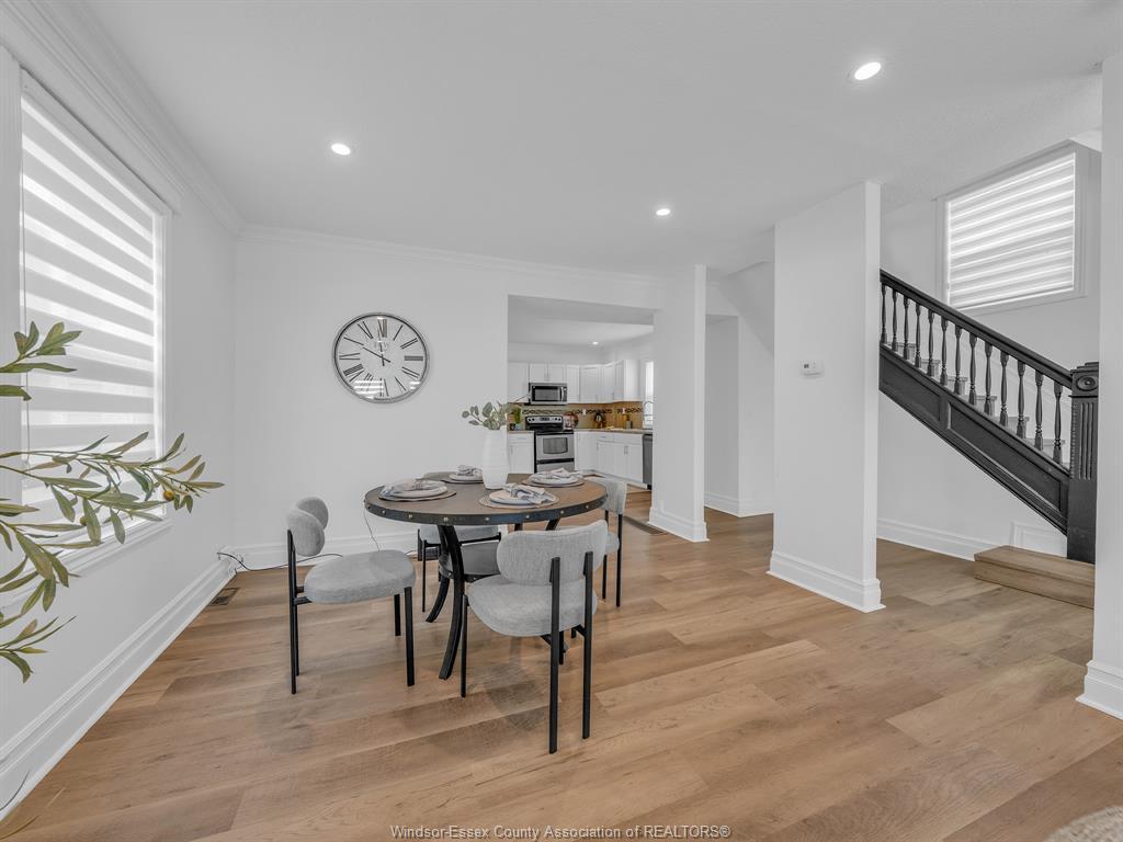 828 Lincoln, Windsor, ON