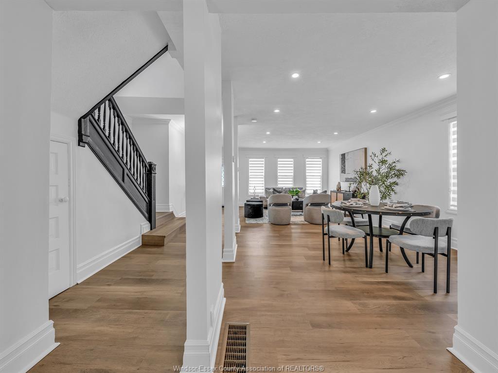 828 Lincoln, Windsor, ON