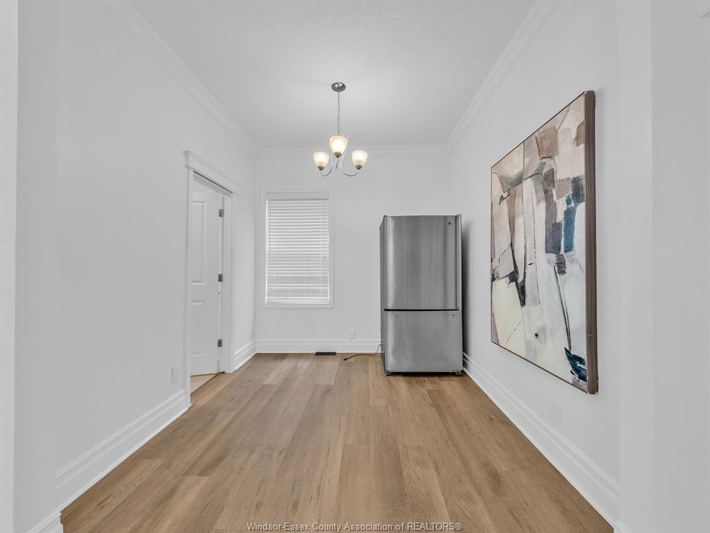 828 Lincoln, Windsor, ON
