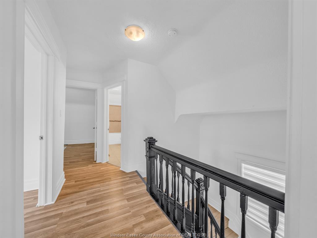 828 Lincoln, Windsor, ON