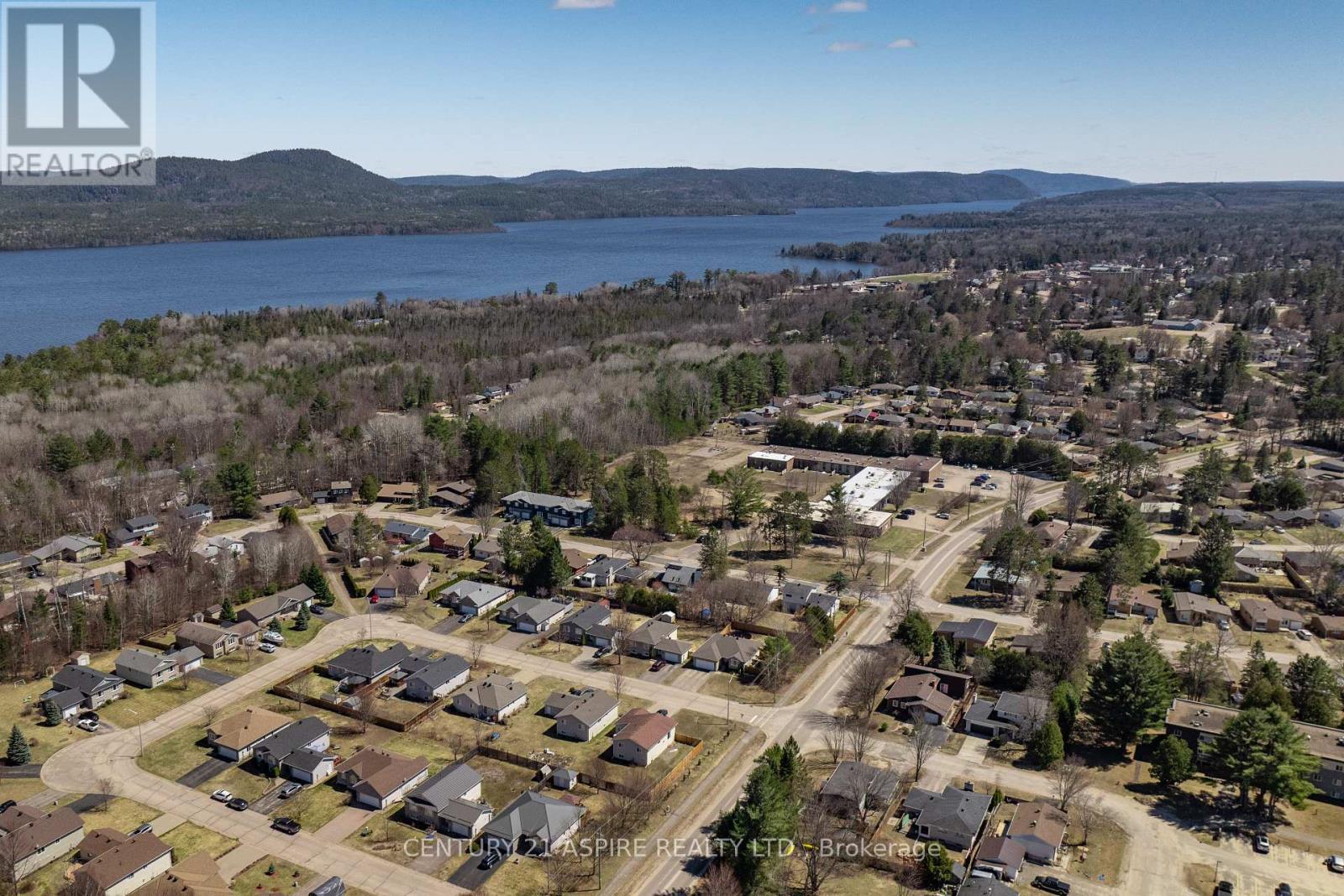 93 Frontenac Crescent, Deep River, ON - Outdoor With Body Of Water With View