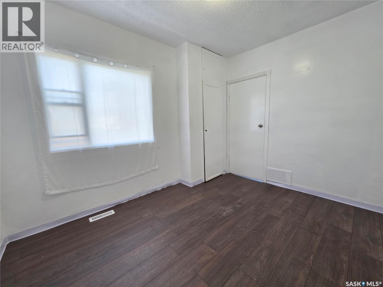478 3Rd Avenue Nw, Swift Current, SK - Indoor Photo Showing Other Room