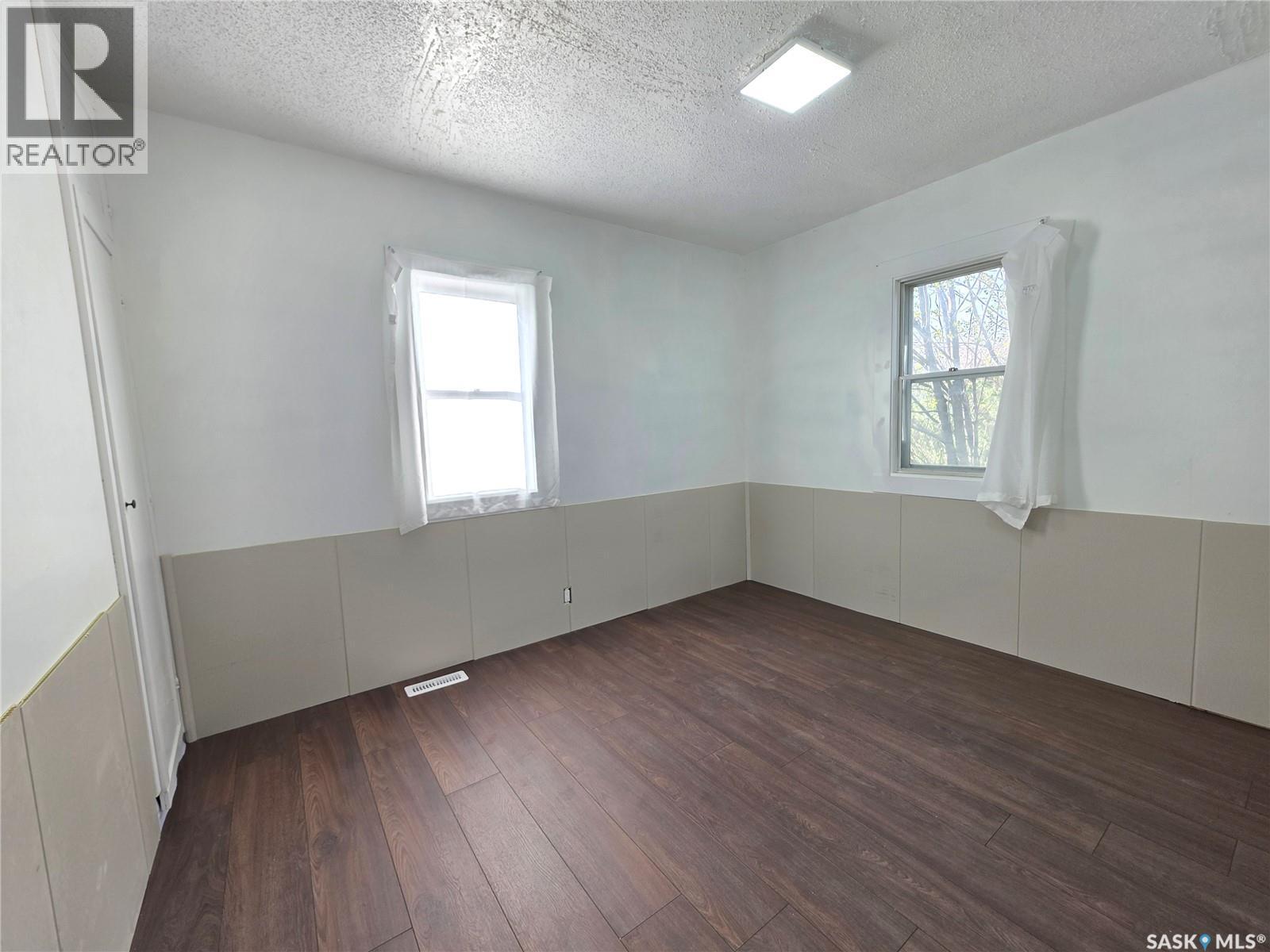 478 3Rd Avenue Nw, Swift Current, SK - Indoor Photo Showing Other Room