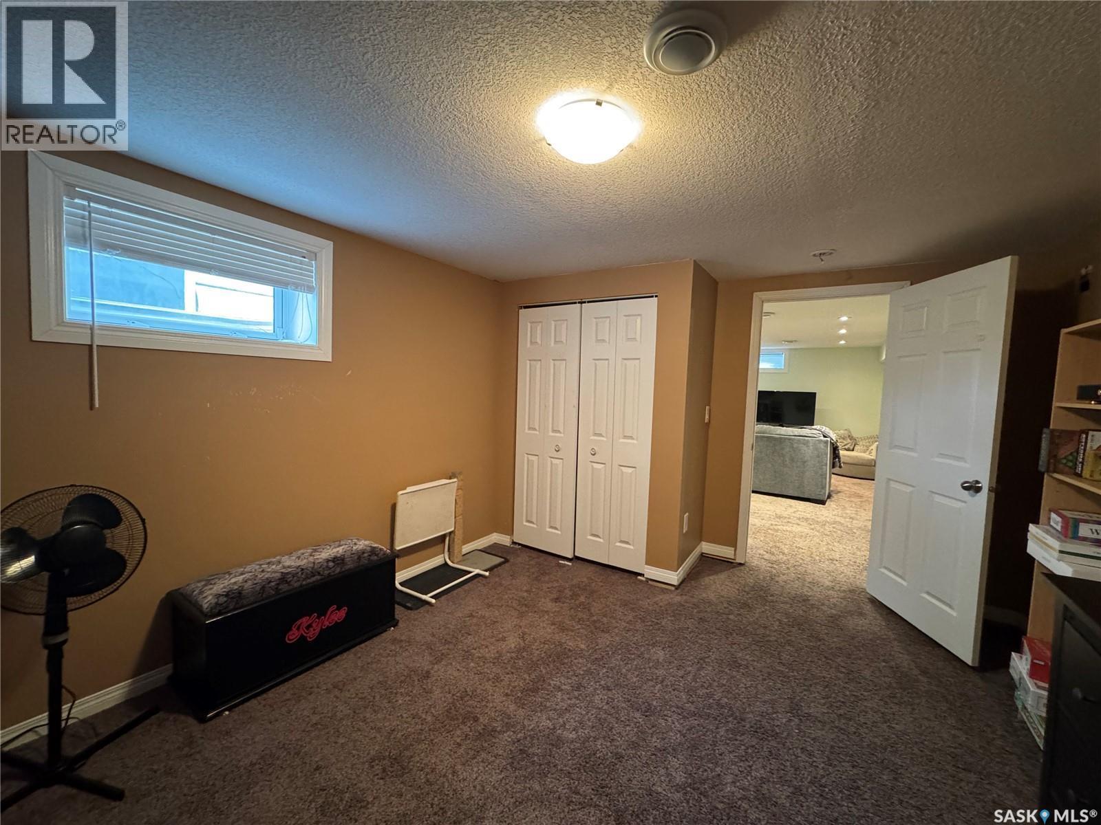 43 Marshall Crescent, Regina, SK - Indoor
