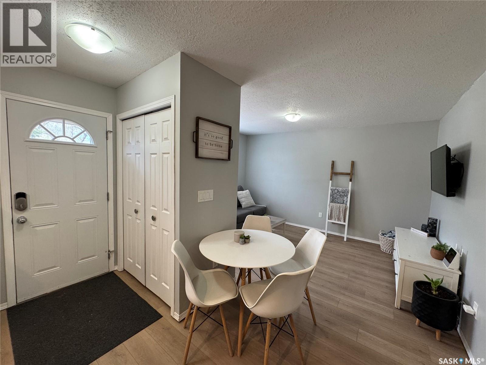 43 Marshall Crescent, Regina, SK - Indoor Photo Showing Dining Room