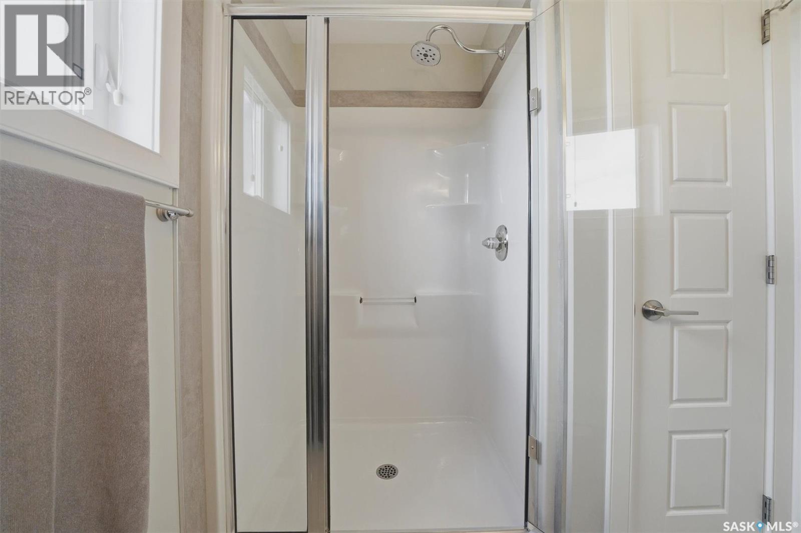 530 Maple Crescent, Warman, SK - Indoor Photo Showing Bathroom