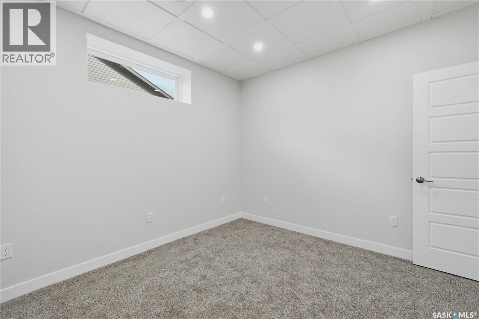 530 Maple Crescent, Warman, SK - Indoor Photo Showing Other Room