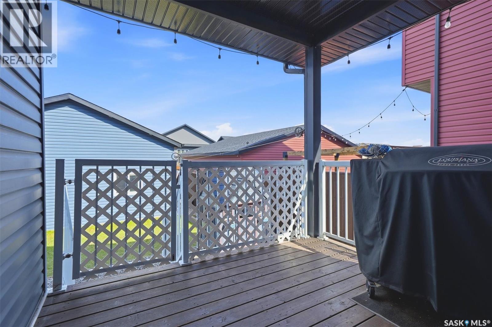 530 Maple Crescent, Warman, SK - Outdoor With Deck Patio Veranda With Exterior