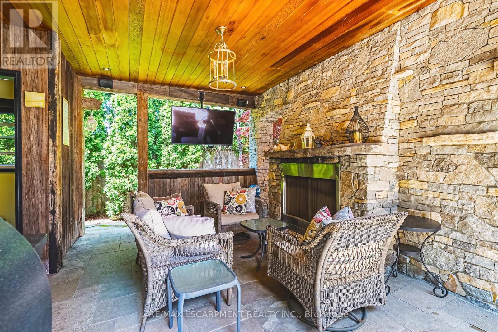 2178 Berwick Drive, Burlington, ON - Outdoor With Deck Patio Veranda With Exterior