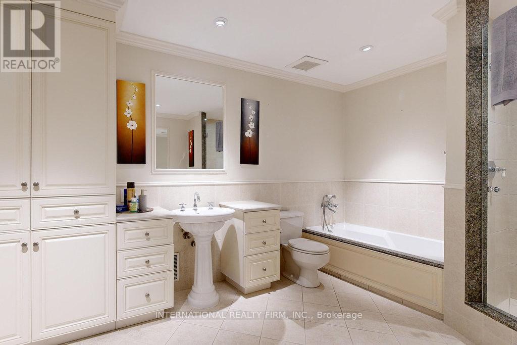 122 Willingdon Road, Ottawa, ON - Indoor Photo Showing Bathroom