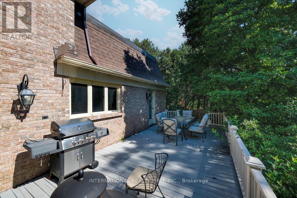 122 Willingdon Road, Ottawa, ON - Outdoor With Deck Patio Veranda
