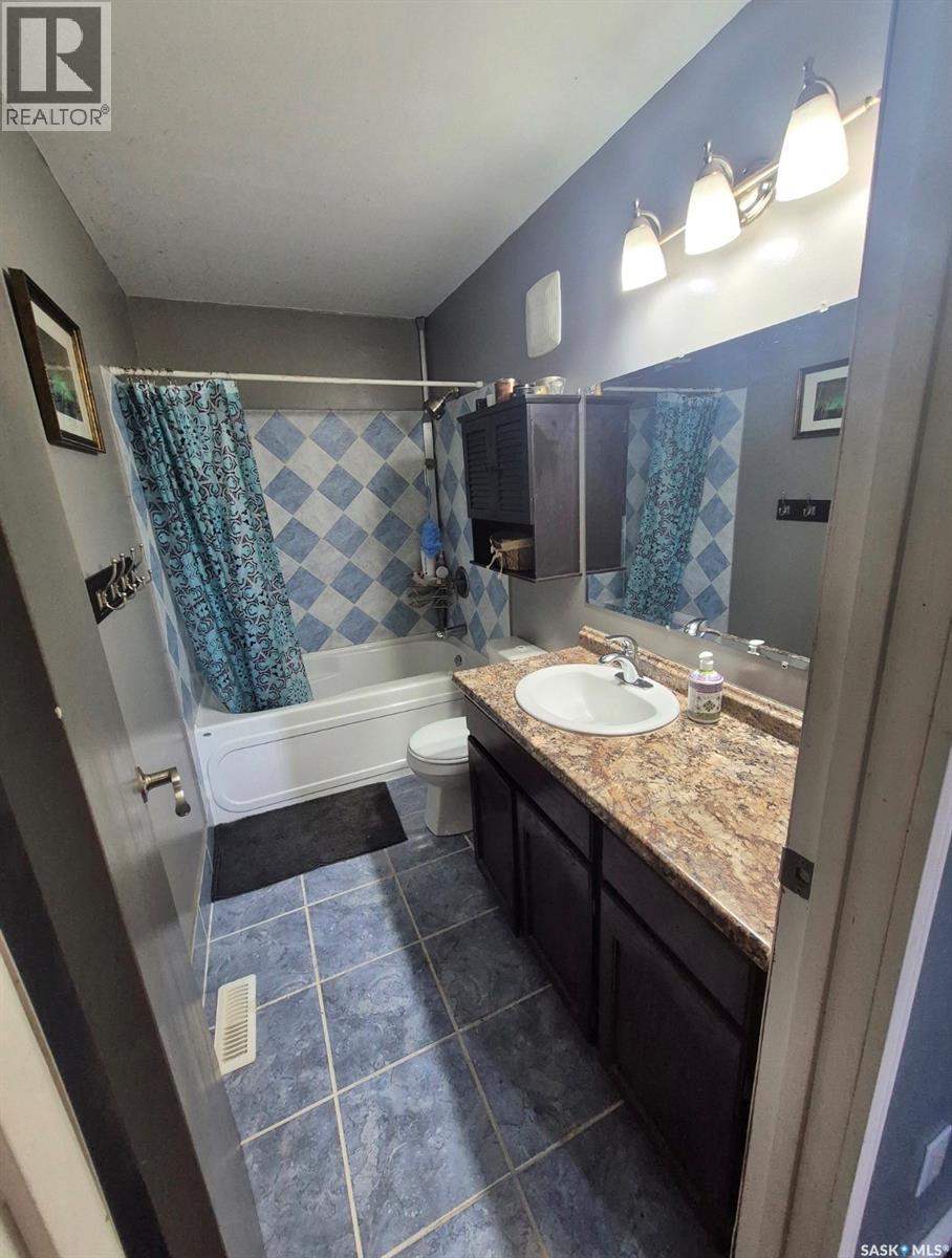 114 7Th Avenue S, Big River, SK - Indoor Photo Showing Bathroom