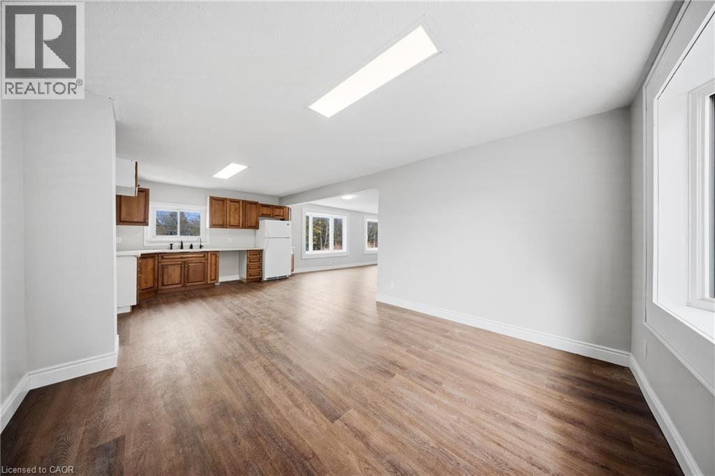 75 Robinson Road, Cambridge, ON - Indoor