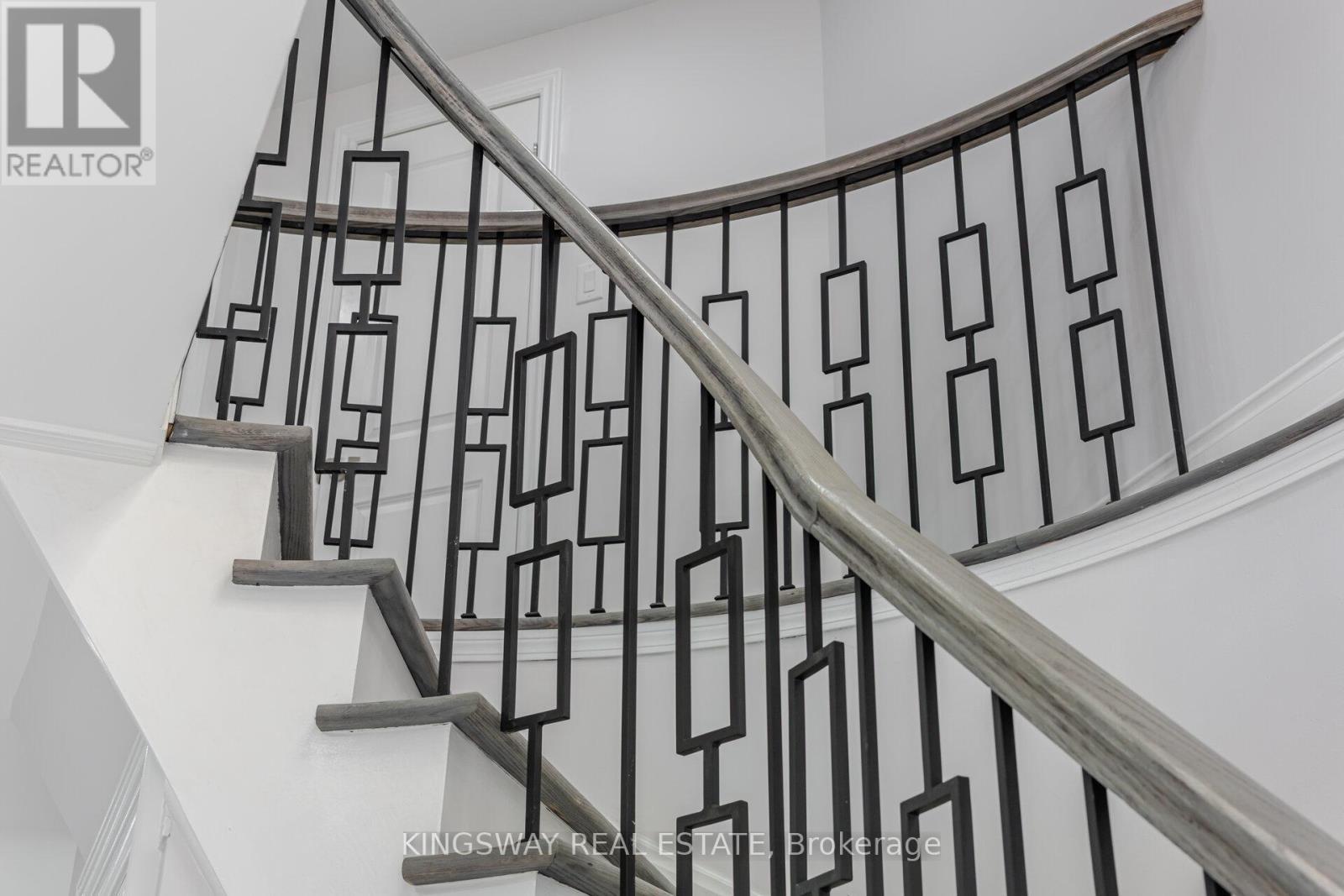 1008 Ceremonial Drive, Mississauga, ON - Indoor Photo Showing Other Room