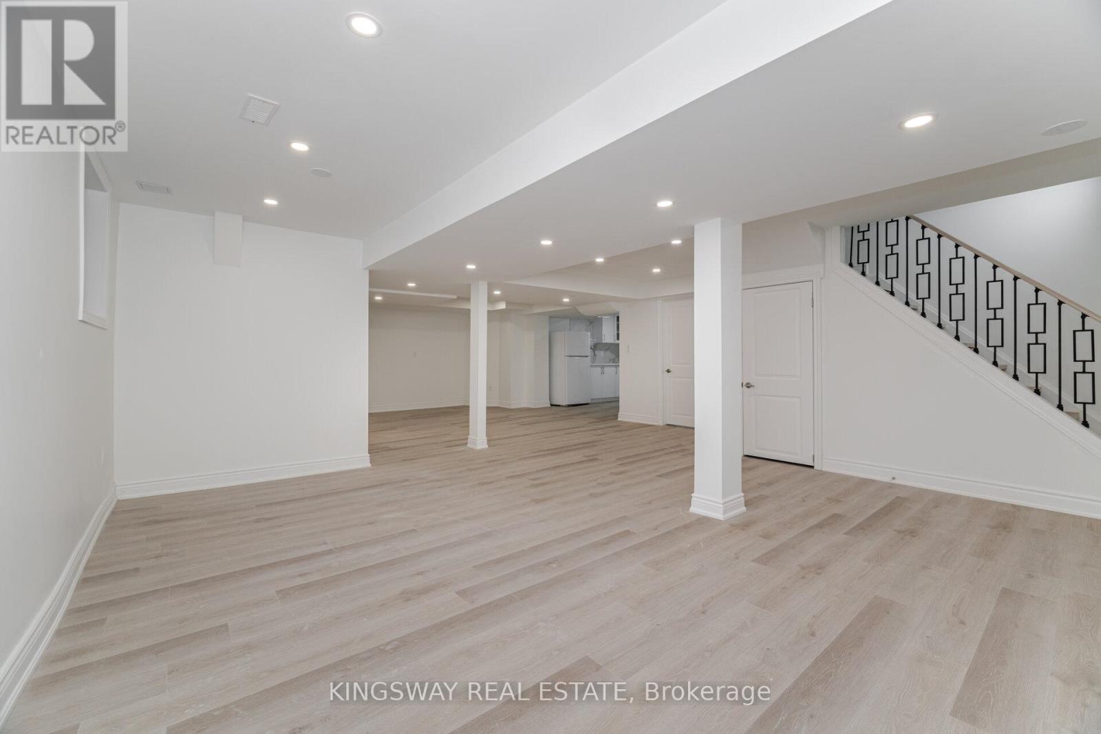 1008 Ceremonial Drive, Mississauga, ON - Indoor Photo Showing Other Room
