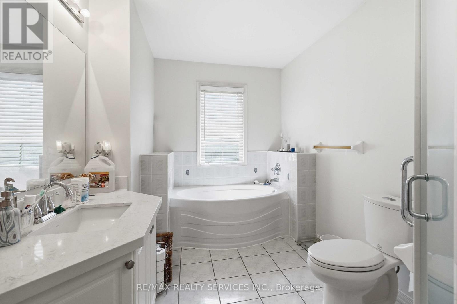 82 Mainard Crescent, Brampton, ON - Indoor Photo Showing Bathroom