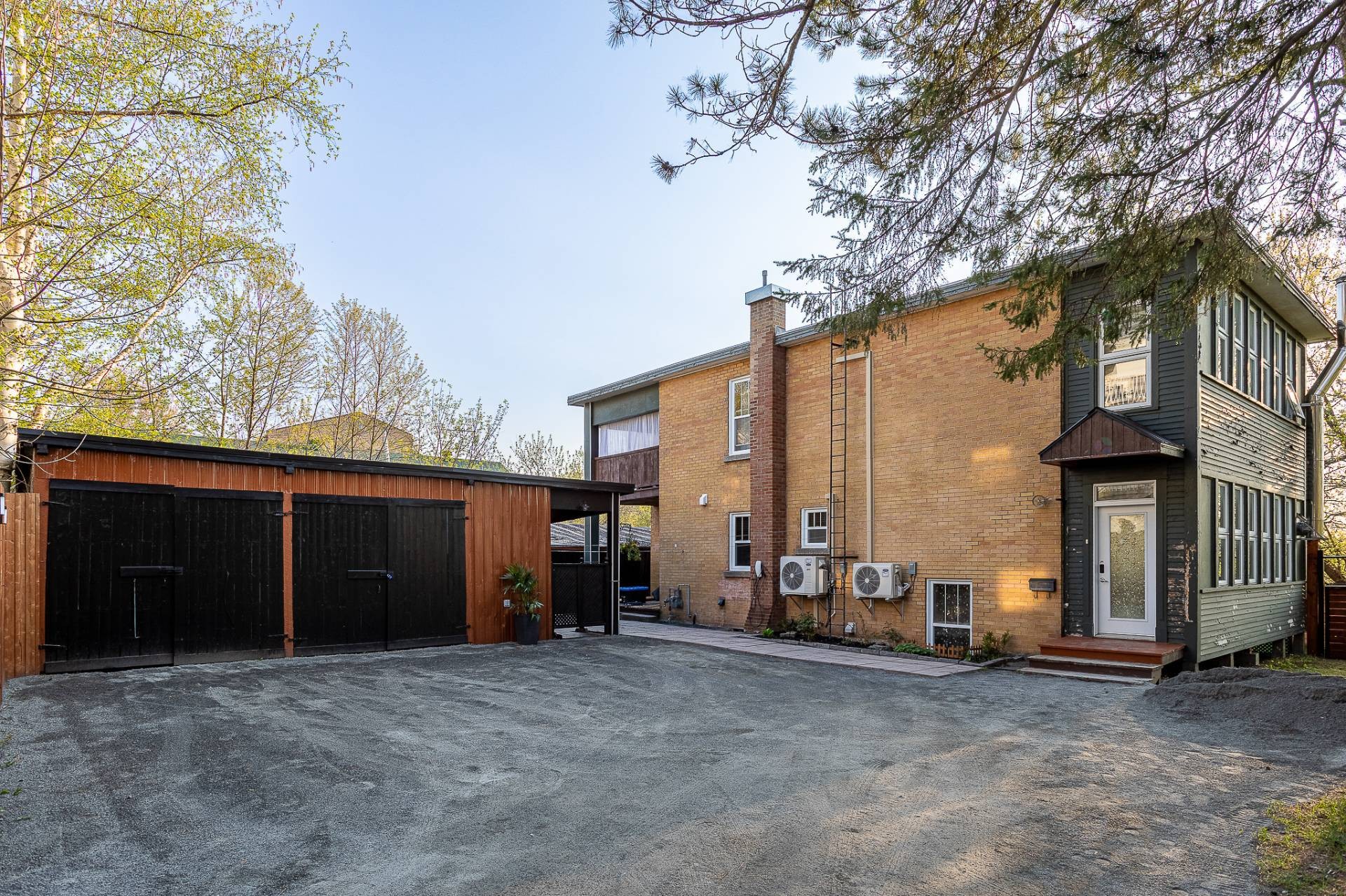 Courtyard - 979 Av. Hemlock, Shawinigan, QC - Outdoor
