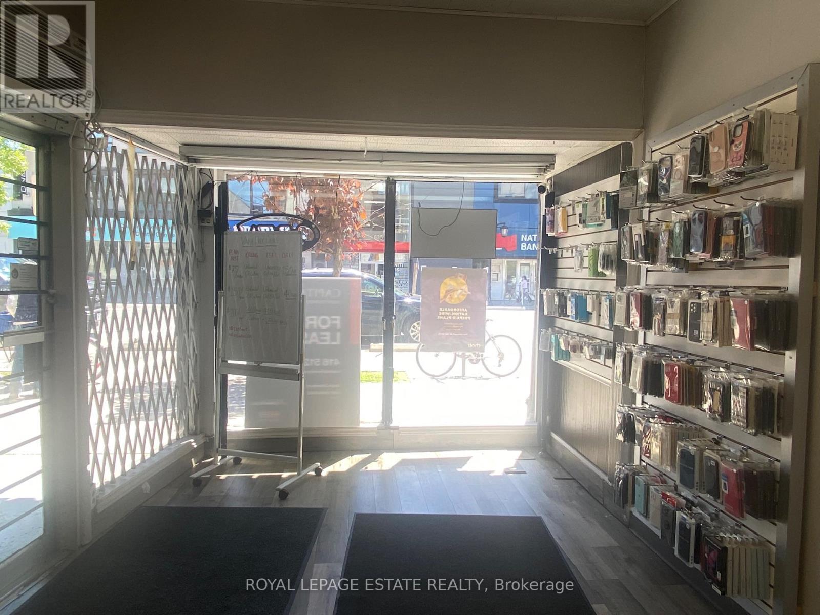 640 Danforth Avenue, Toronto, ON