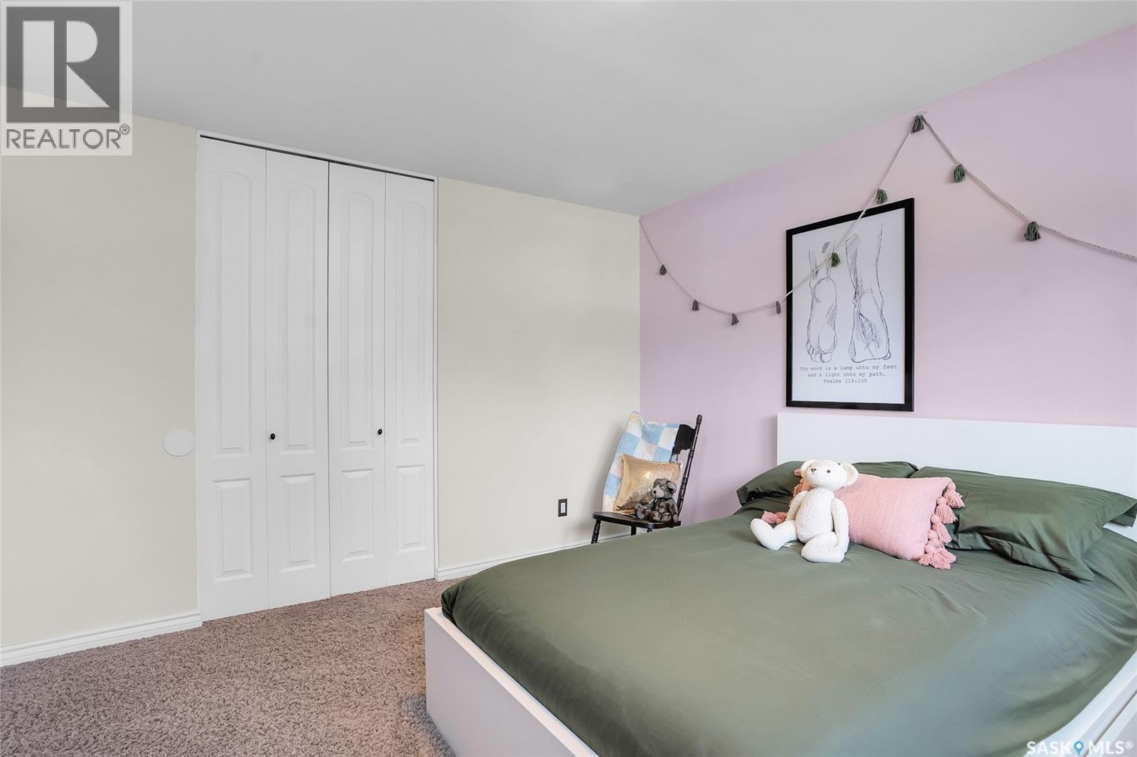 262 Christopher Crescent, Saskatoon, SK - Indoor Photo Showing Bedroom