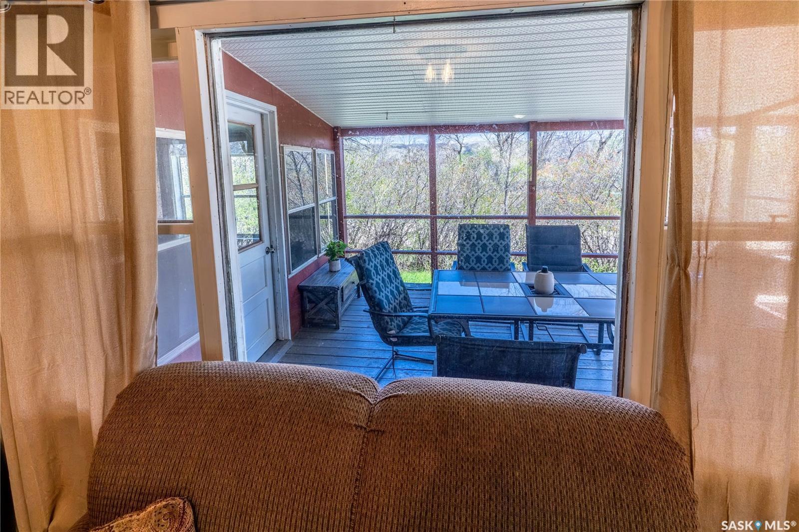 1041 Tatanka Drive, South Lake, SK - Indoor Photo Showing Other Room